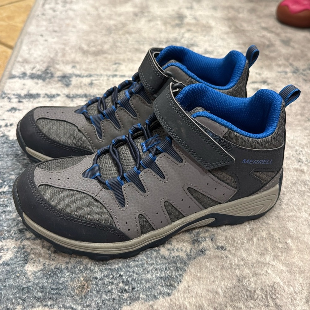 Merrell boys boots